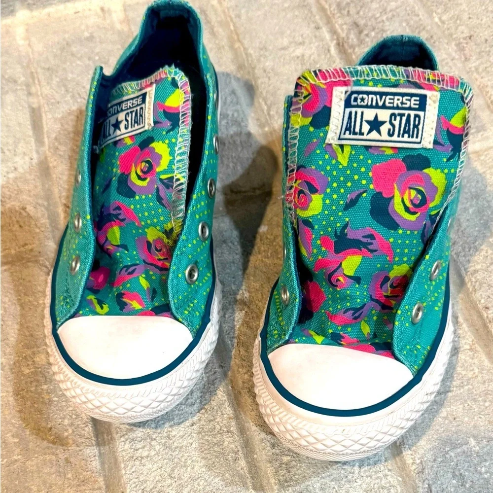 Converse Shoes​​